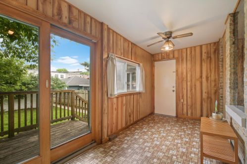 5223 Leamington Ave, Chicago IL 60651-2922 exterior