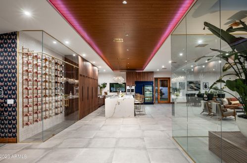 5812 44th Pl, Phoenix AZ  85040-4056 exterior