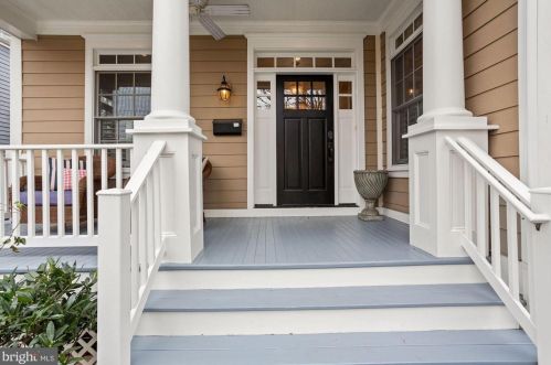 25 Masonic View Ave, Alexandria, VA 22301-2203