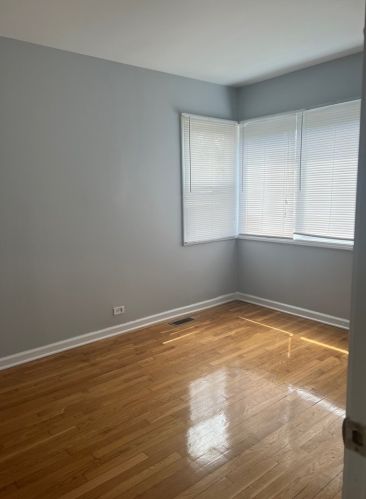 14410 Stewart Ave, Chicago IL 60621-3427 exterior