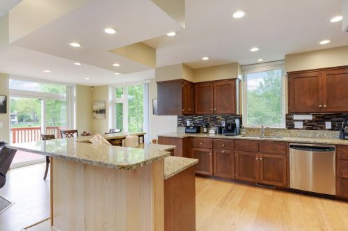 2083 Division St, Saint Paul MN  55109-4147 exterior