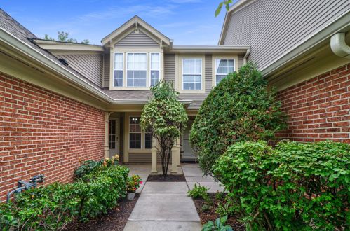 1673 Pearl Ct, Bull Valley, IL 60014-2725