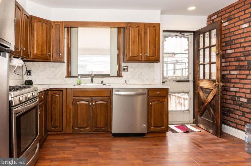 2433 Camac St, Philadelphia PA 19148-3510 exterior