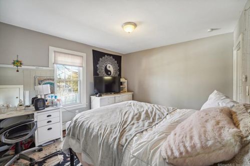 305 Francis St, New Britain CT  06053-3057 exterior