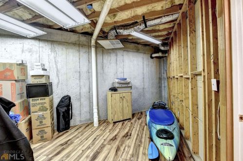 8388 Lake Dr, Lithonia GA  30039-5724 exterior