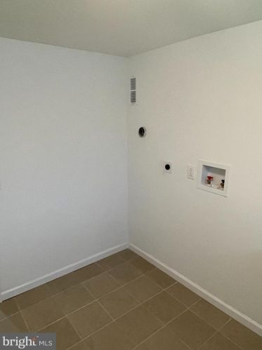 6624 18th St, Philadelphia PA  19126-2617 exterior