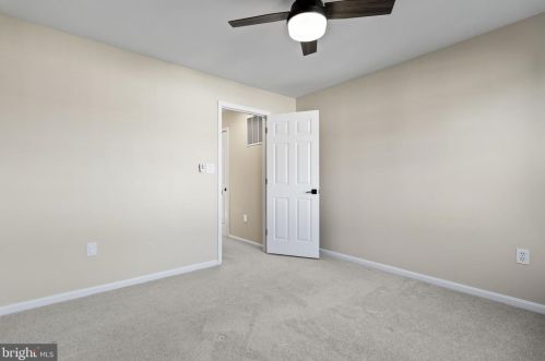 7433 Dunnington Pl, Alexandria VA  22315-5248 exterior