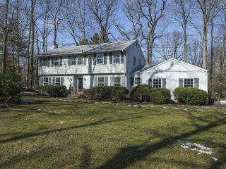 6 Balsam Ct, Trenton, NJ 08648-3118