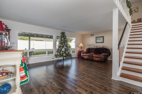 423 Cienaga Dr, Fullerton CA 92835-1103 exterior