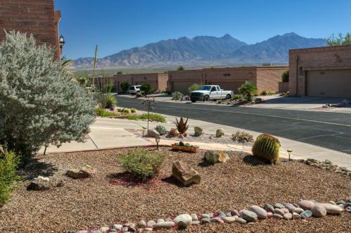 1060 Calle De Pitahaya, Green Valley AZ 85622-4816 exterior