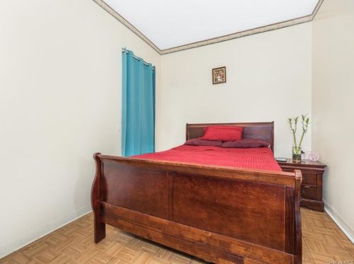 2224 Valentine Ave, Bronx NY 10458-7139 exterior