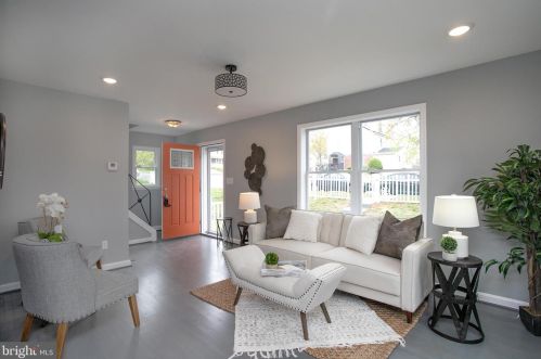 1005 Fairview Ave, Silver Spring MD  20912-5976 exterior