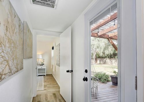 819 Campus Way, Davis CA 95616-3518 exterior