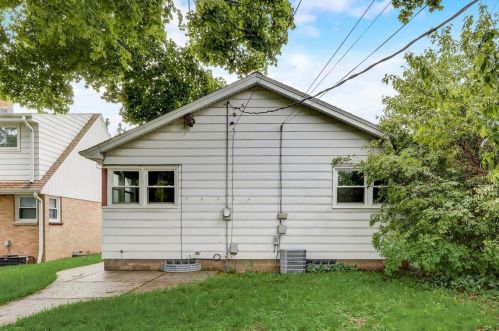 4322 89, Milwaukee WI 53228-2812 exterior