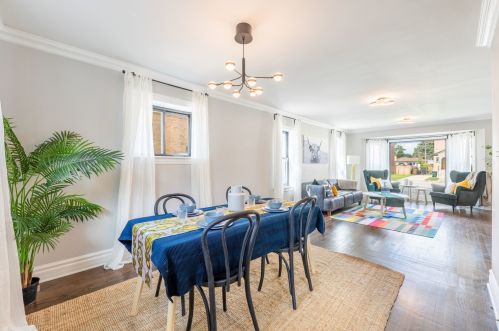 2301 17 Ave, Broadview IL 60153-2904 exterior