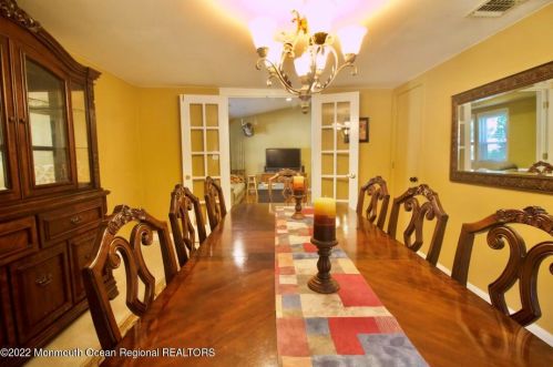 488 Freehold Rd, Jackson Twp, NJ 08527-4628