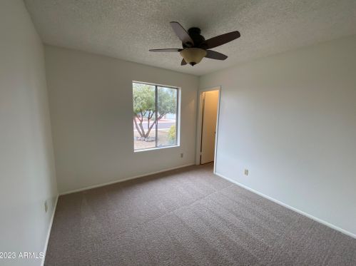 124 Bluefield Ave, Phoenix AZ 85032-1542 exterior