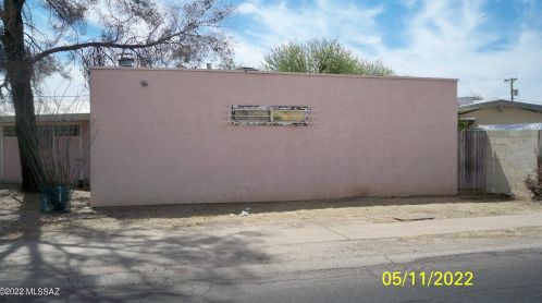 2018 Campbell Ave, Tucson, AZ 85713-3740