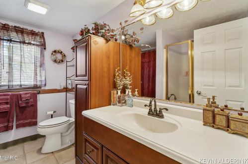 1892 56th St, Fennville MI 49408-8508 exterior