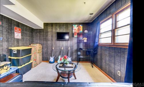 226 Prospect Ave, Green Brook NJ  08812-1418 exterior