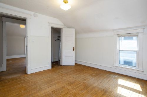 437 Fry St, Saint Paul MN 55104-2390 exterior