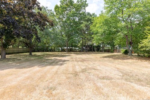 680 Sycamore Ave, Bohemia NY 11716-1725 exterior