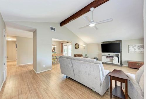 210 Clearday Dr, Austin TX  78745-5610 exterior