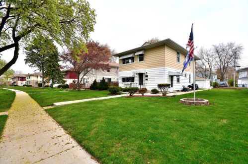 4008 52nd St, Milwaukee, WI 53220-2608