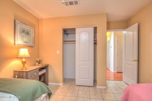 10201 Lucille Dr, Tucson AZ  85730-6132 exterior