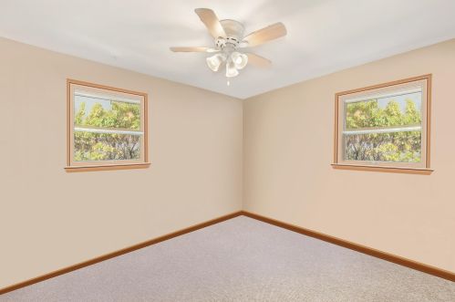 452 Plainfield Ave, Milwaukee WI 53207-5054 exterior