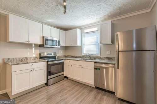 4335 Greenleaf Rd, Atlanta GA exterior