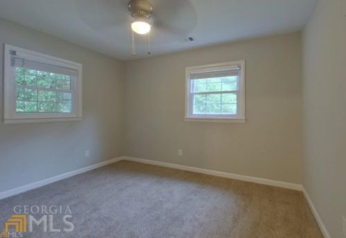 3823 Crosby Dr, Atlanta GA 30331-3432 exterior