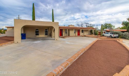 9022 5th St, Tucson AZ  85710-3044 exterior