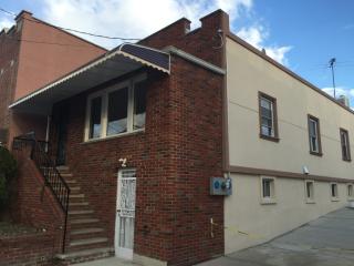 10 Southgate Ct, Brooklyn, NY 11223-5221