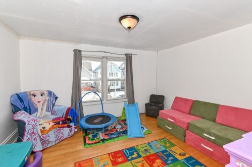 1813 59, Milwaukee WI 53214-5129 exterior