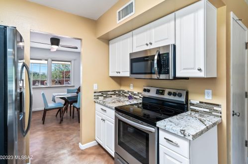 4531 Avenida Del Conejo, Tucson AZ  85749-8758 exterior