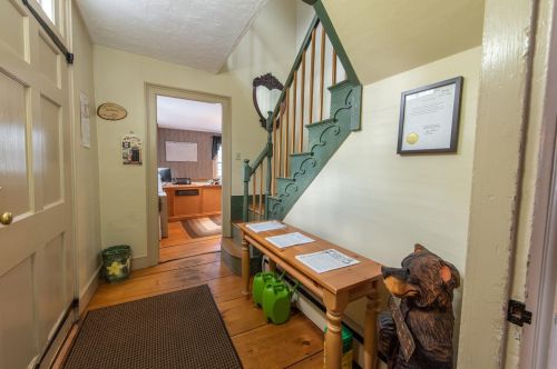 148 King St, Concord NH 03303-2111 exterior