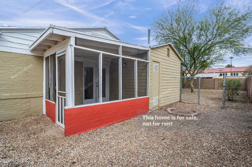 2801 10 St, Phoenix AZ 85086-0929 exterior