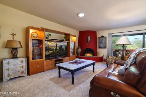 1878 Misty Hollow Ln, Tucson, AZ 85704-0951