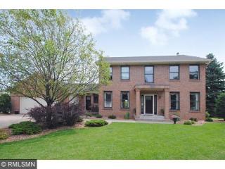 939 Stewarton Dr, Saint Paul, MN 55125-4803