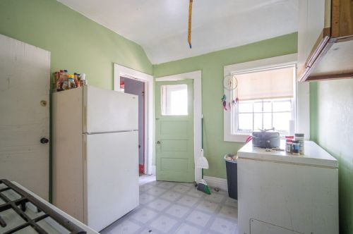 1435 Walker St, Milwaukee WI 53204-2142 exterior