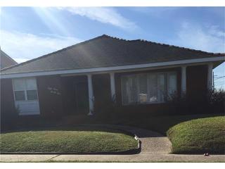 5432 Congress Dr, New Orleans LA  70126-2402 exterior