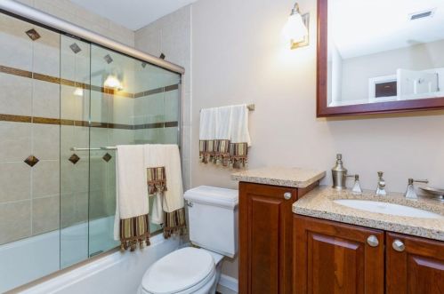 1653 Executive Park Ln, Atlanta GA 30329-3129 exterior