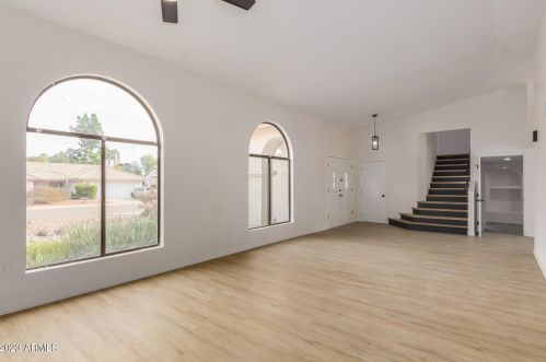 15806 45th Pl, Phoenix AZ  85032-4267 exterior