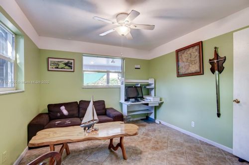 2815 1 Ct, Boynton Beach FL 33435-7646 exterior