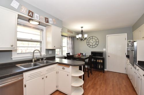 11056 Derby Ave, Milwaukee WI 53225-4558 exterior