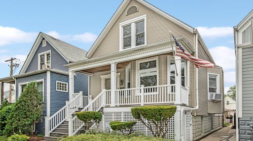 3338 Belle Plaine Ave, Chicago, IL 60618-2316