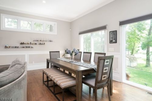 70 Elmwood Dr, Livingston NJ 07039-2231 exterior