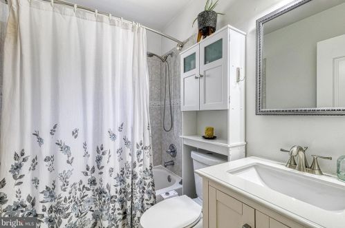 8205 Roanoke Ave, Silver Spring MD 20912-6208 exterior