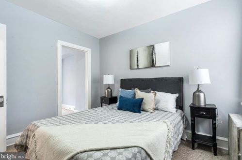 1510 10th St, Philadelphia PA 19147-6327 exterior